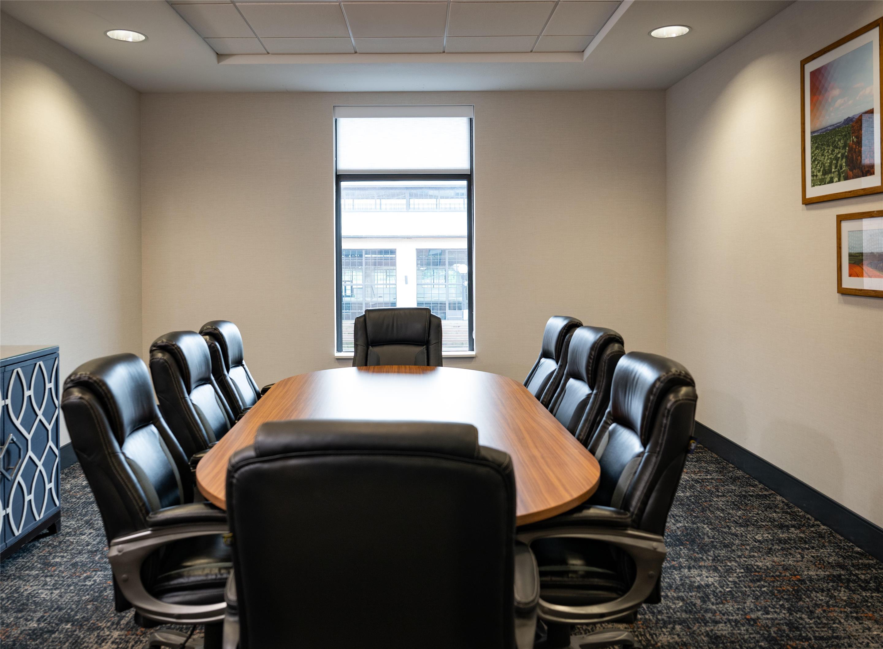 Meeting Room | Hampton Inn & Suites La Crosse Downtown