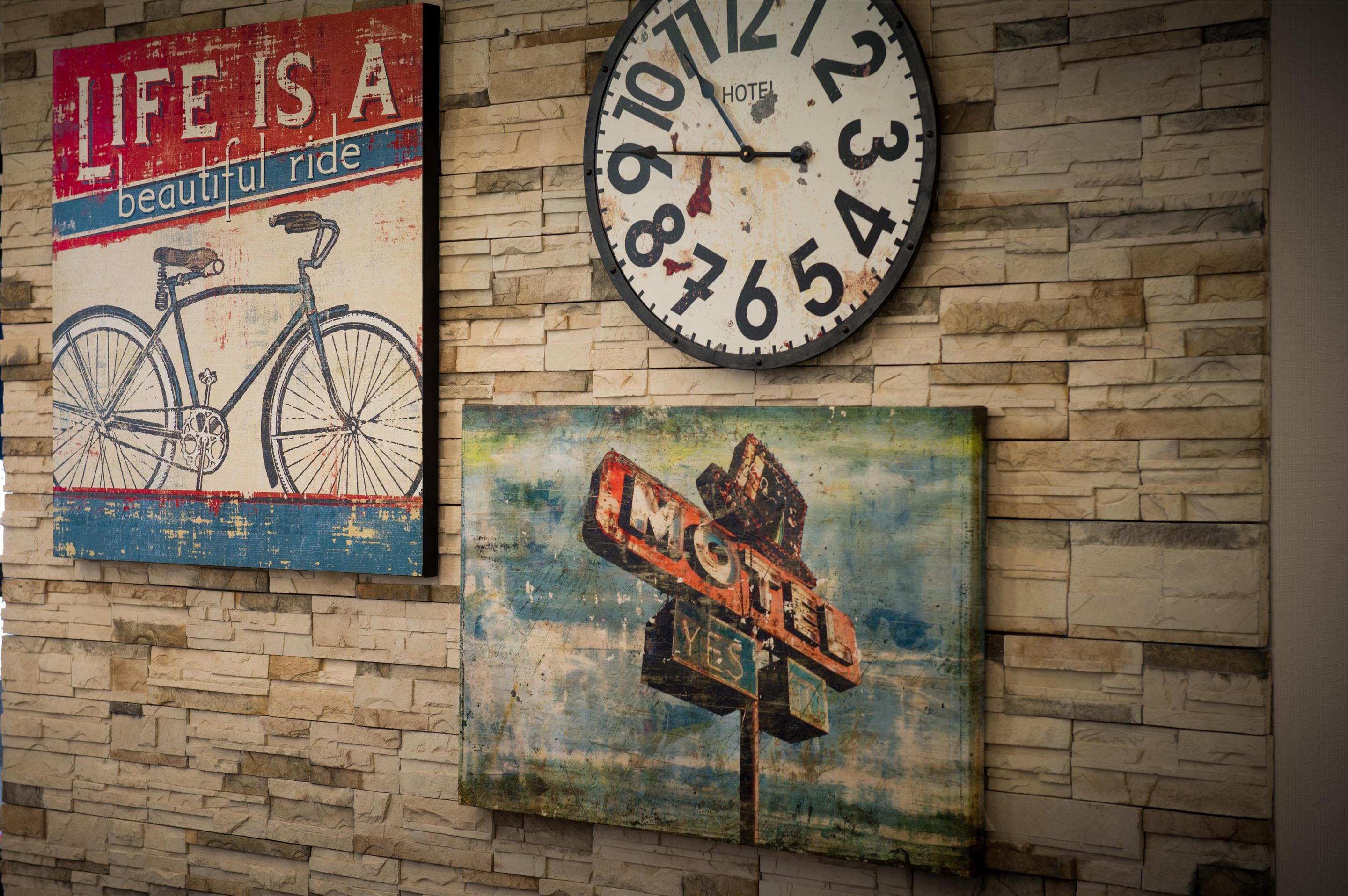 Lobby | Hampton Inn & Suites La Crosse Downtown