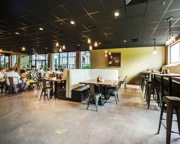 Restaurant - Best Western Premier Alton St Louis Area Hotel