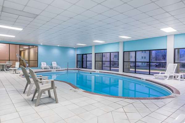 Pool - Baymont Inn & Suites Kokomo