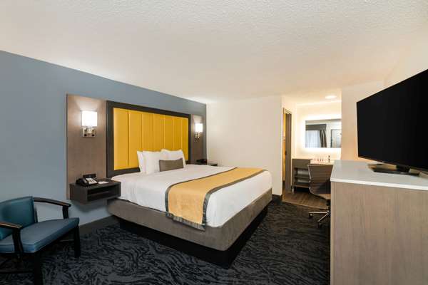  - Baymont Inn & Suites Franklin - I-65, Exit 65