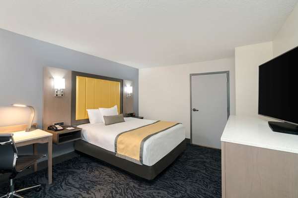  - Baymont Inn & Suites Franklin - I-65, Exit 65