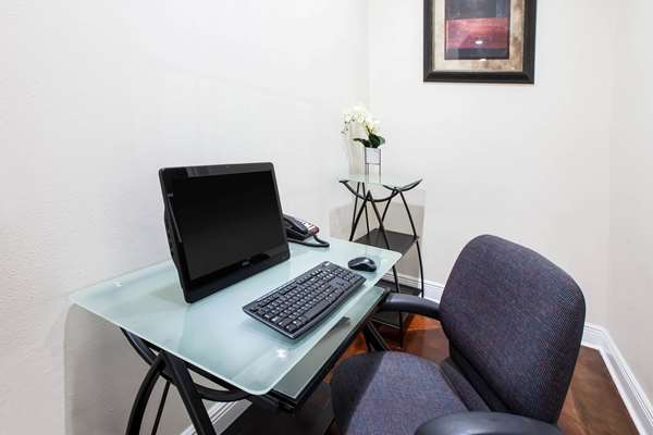 Conference Area - Super 8 Beaumont - I-10, Exit 851