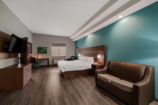 Suite - Best Western Bowie Inn & Suites