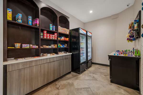  - Best Western Bowie Inn & Suites