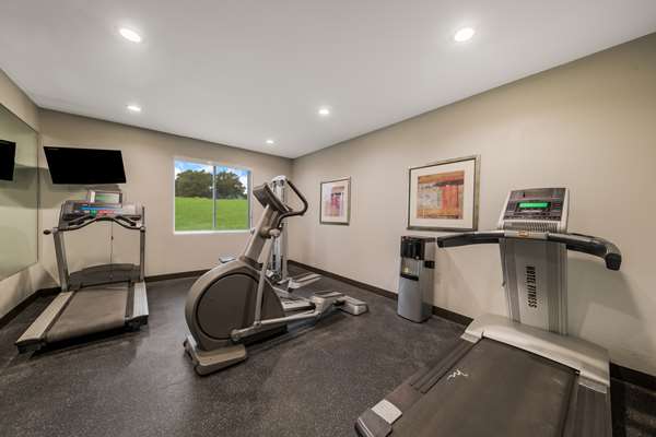 Fitness/ Exercise Room - Best Western Bowie Inn & Suites