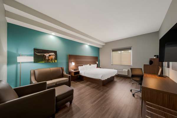 Suite - Best Western Bowie Inn & Suites