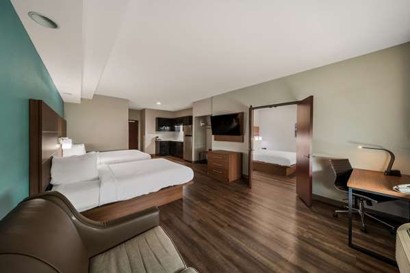 Suite - Best Western Bowie Inn & Suites