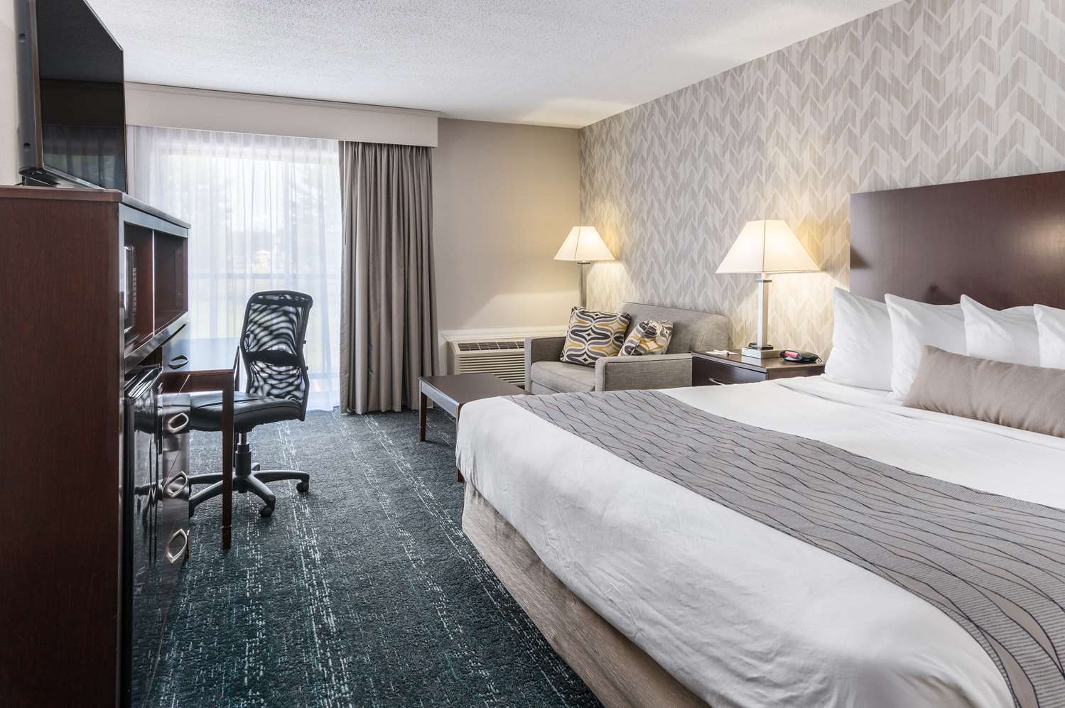 Best Western Plus Sovereign Hotel Keene, NH See Discounts