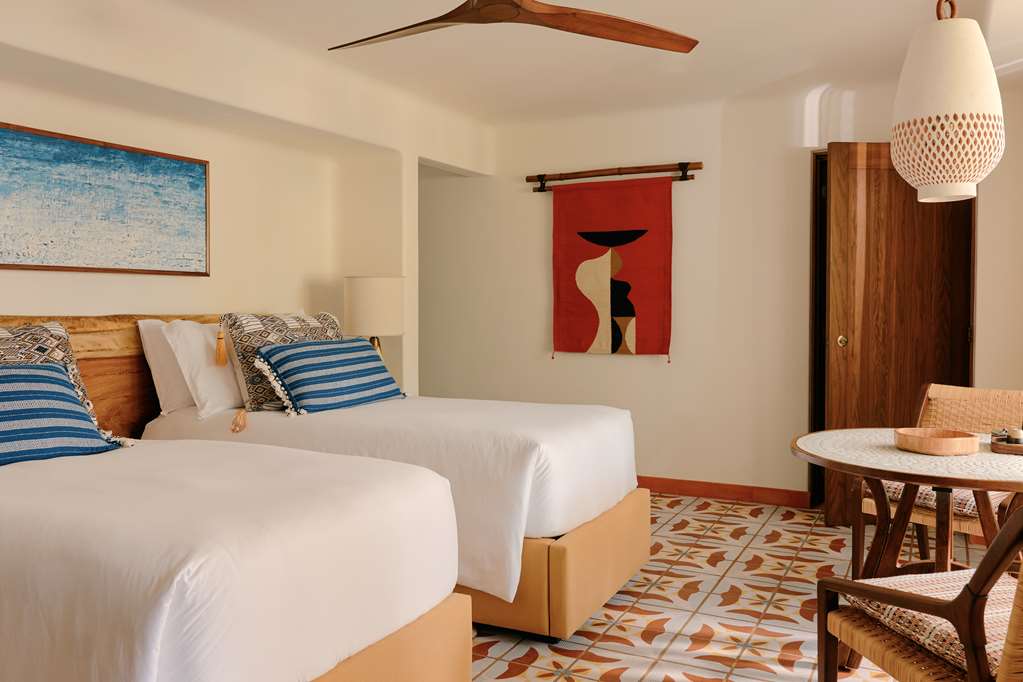 Guest photo