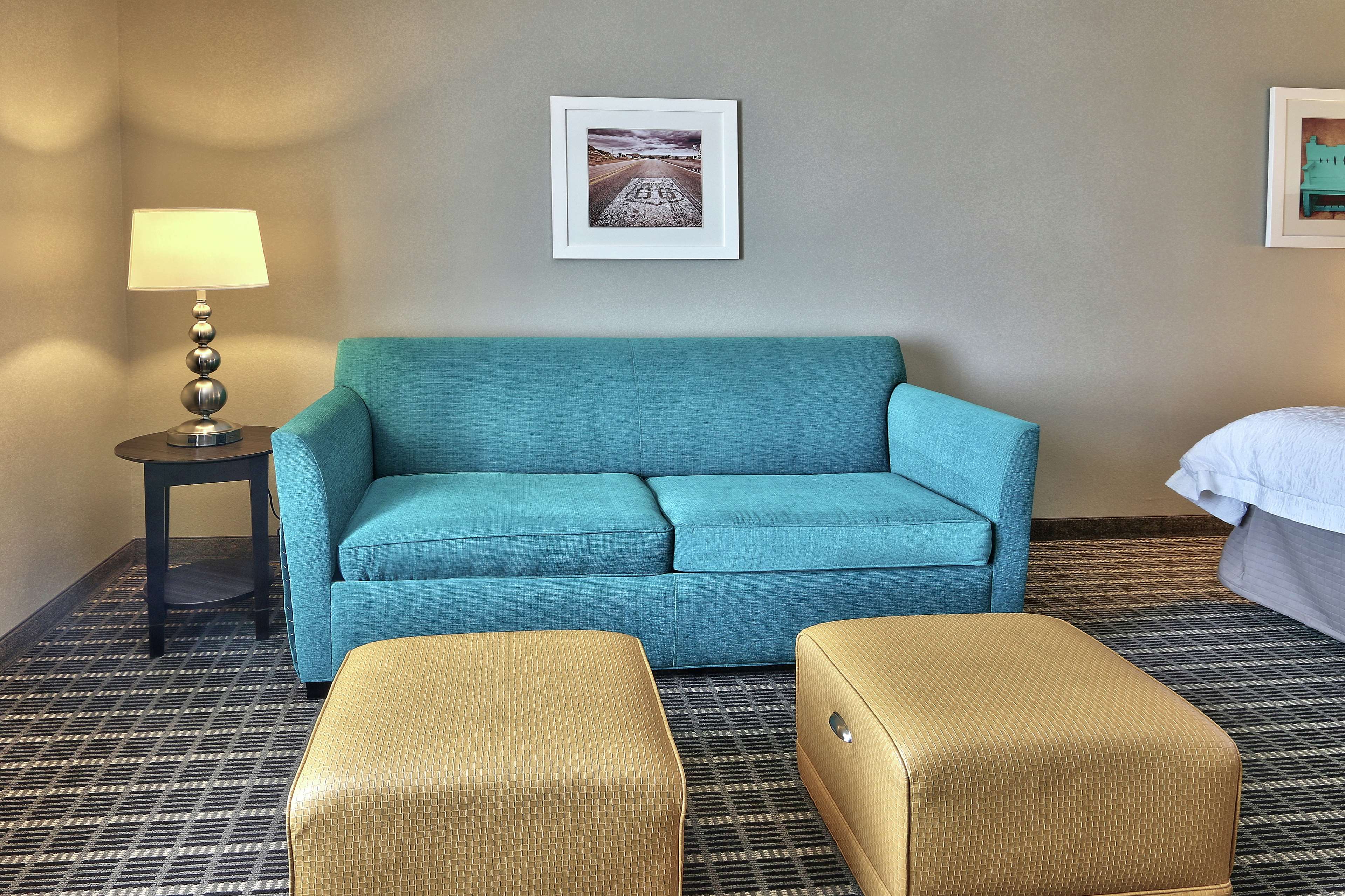 Hampton Inn & Suites by Hilton Albuquerque Airport Room Type - 1 KING SFBD MIC FRG NS