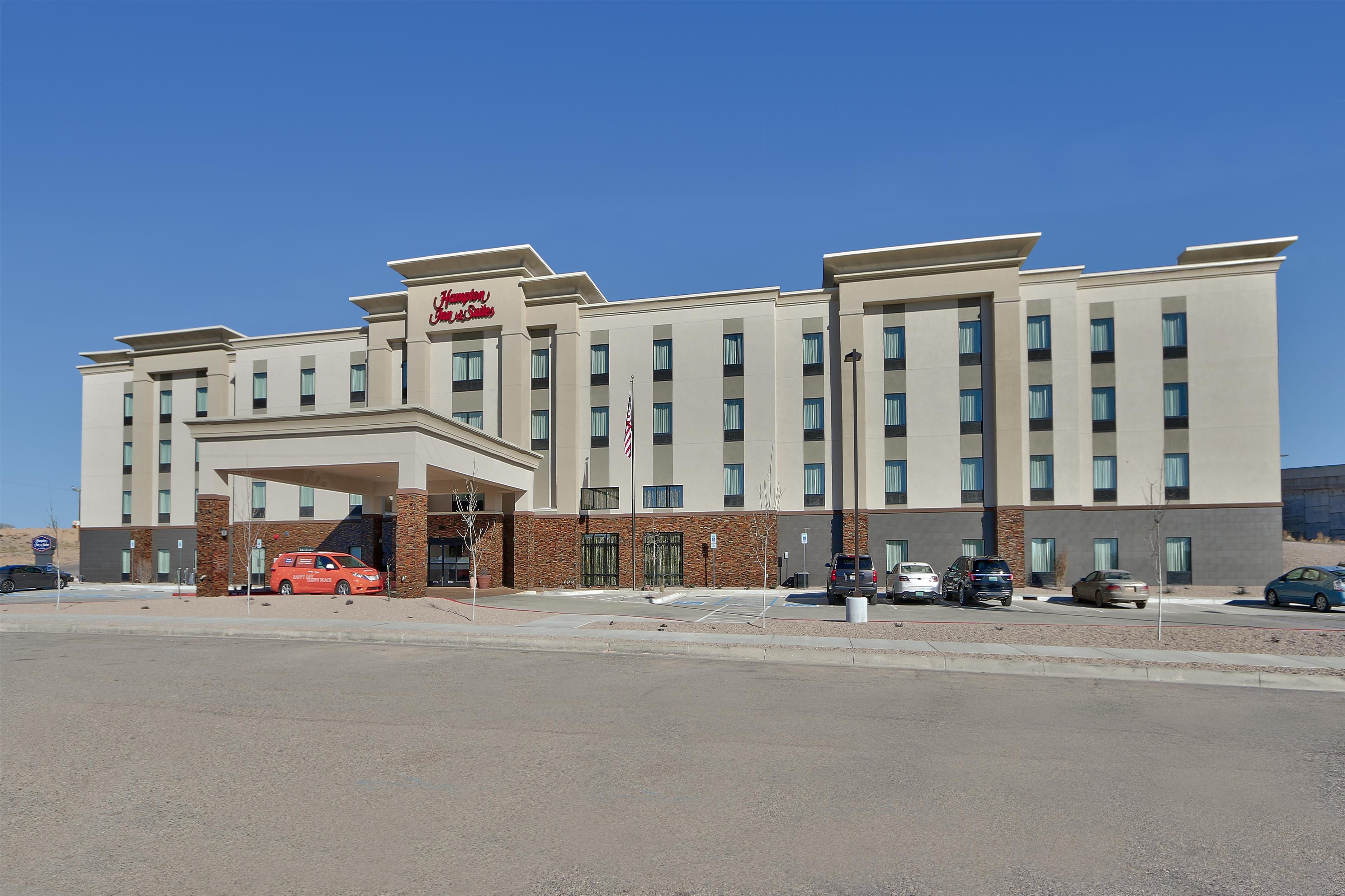 Exterior | Hampton Inn & Suites Albuquerque Airport