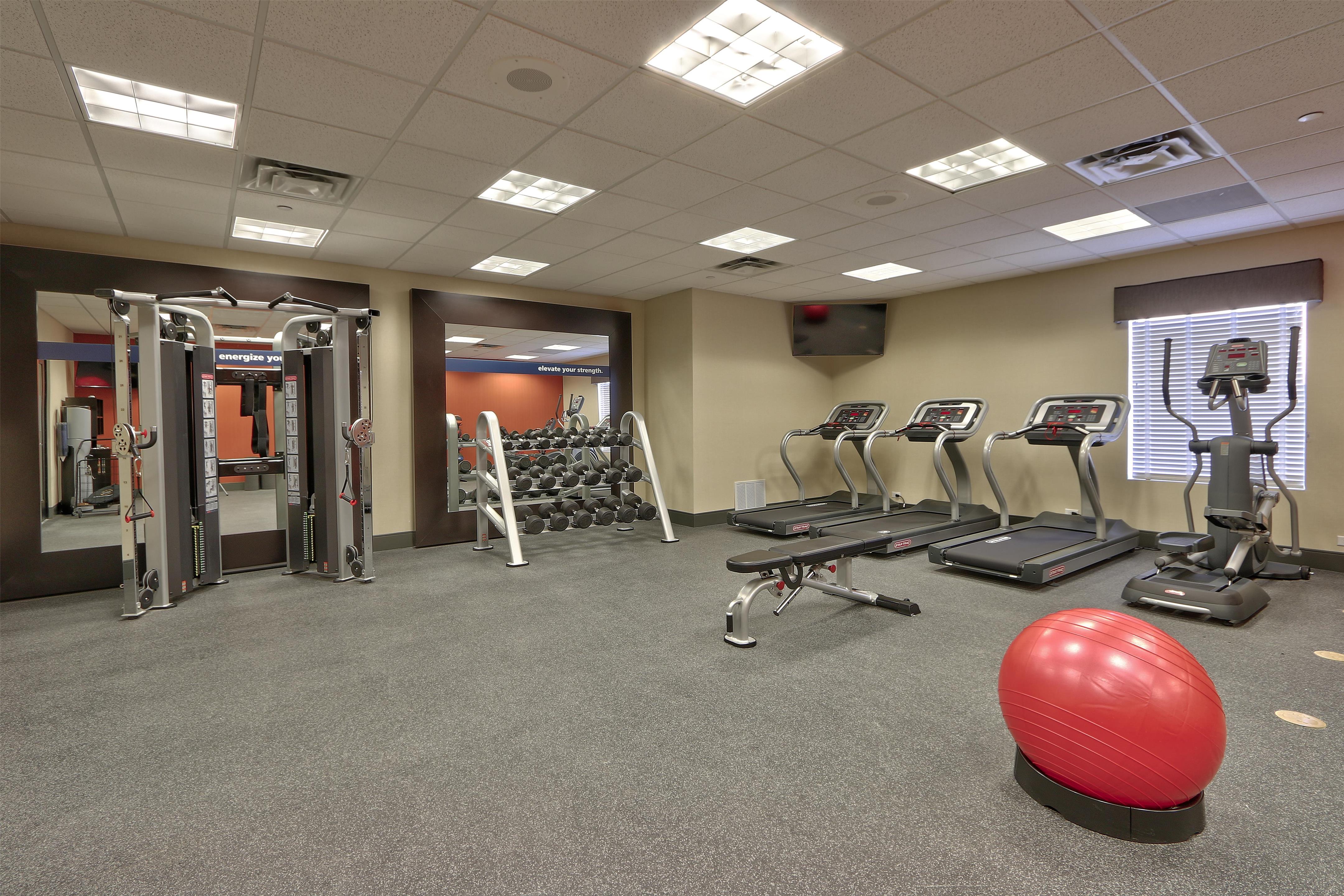 Health club fitness center gym | Hampton Inn & Suites Albuquerque Airport