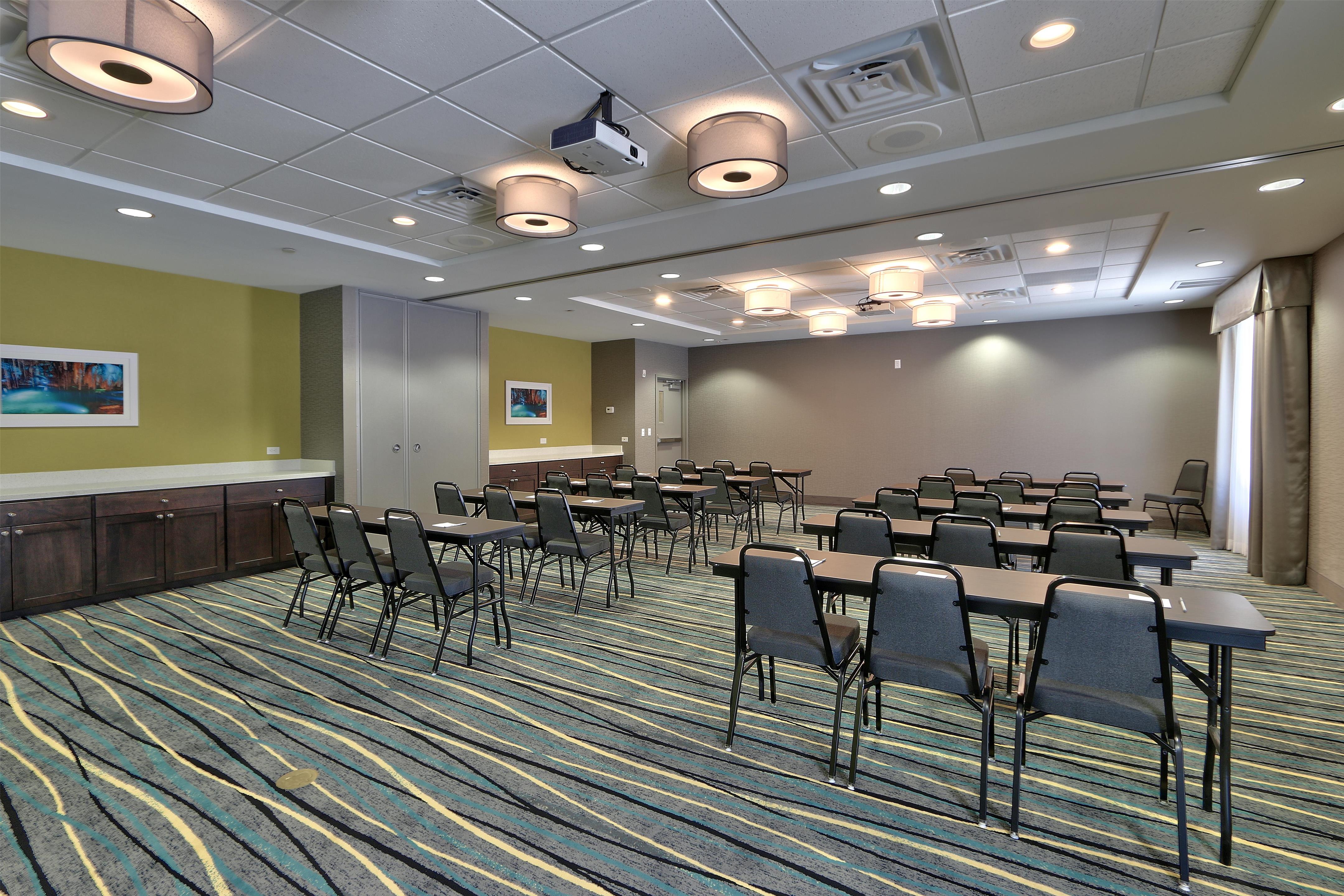 Meeting Room | Hampton Inn & Suites Albuquerque Airport