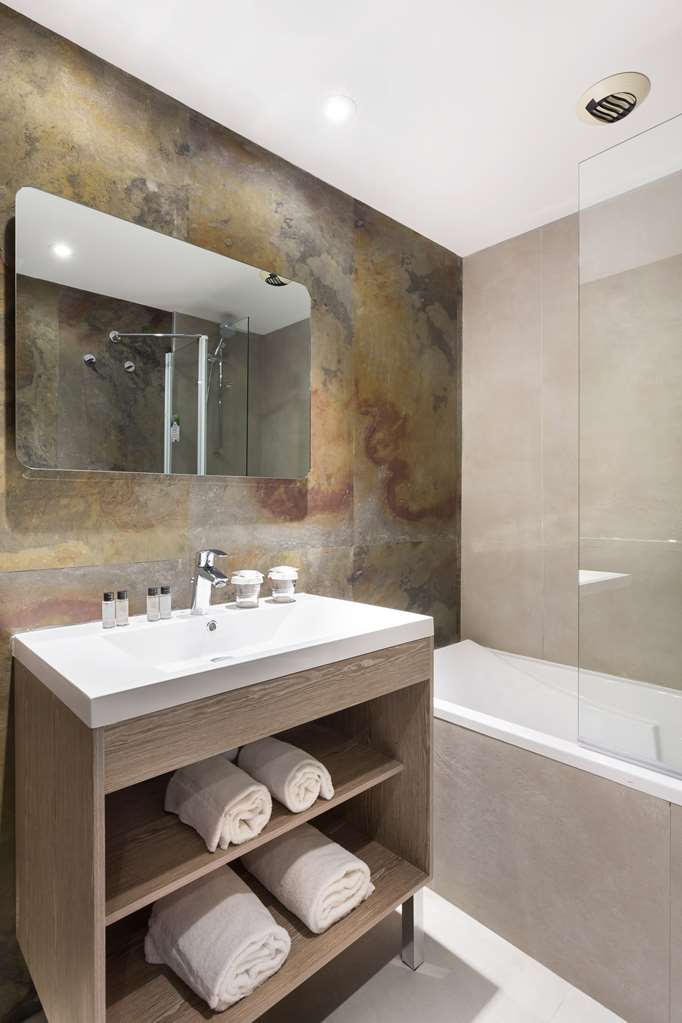 HC Birdy Hotel-guestroom-Guest Room,Bathroom,On-Site.jpg