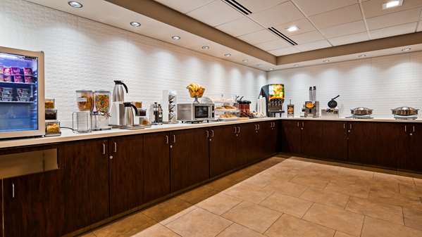 Amenities - Best Western Plus Portland Airport Hotel & Suites - I-205, Exit 24