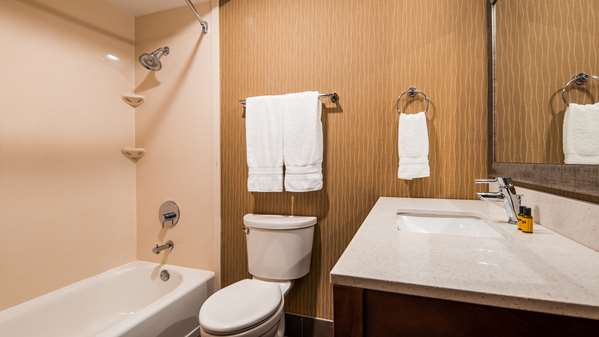  - Best Western Plus Portland Airport Hotel & Suites - I-205, Exit 24