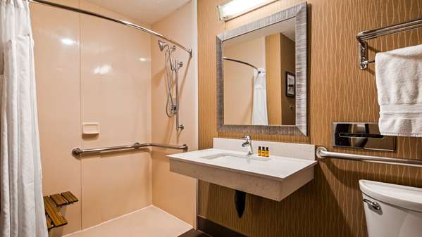  - Best Western Plus Portland Airport Hotel & Suites - I-205, Exit 24