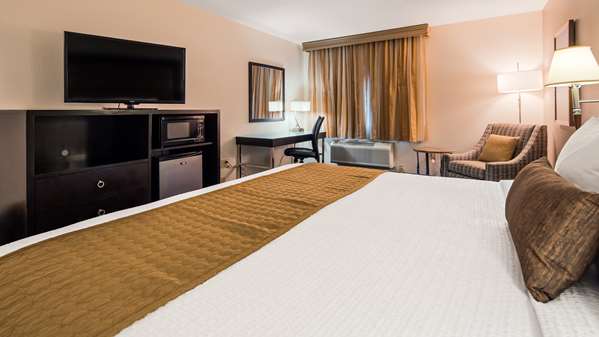  - Best Western Plus Portland Airport Hotel & Suites - I-205, Exit 24