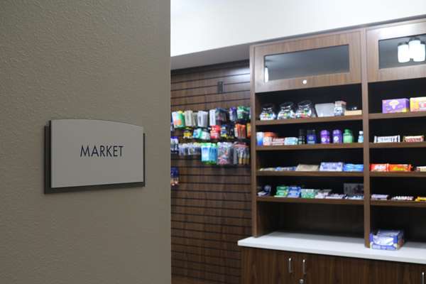  - Best Western Plus Portland Airport Hotel & Suites - I-205, Exit 24