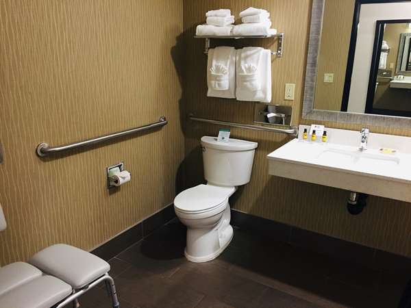  - Best Western Plus Portland Airport Hotel & Suites - I-205, Exit 24