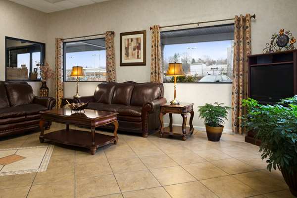  - Days Inn Huntington - I-64, Exit 15