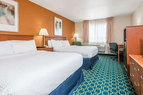  - Baymont Inn & Suites Santa Fe