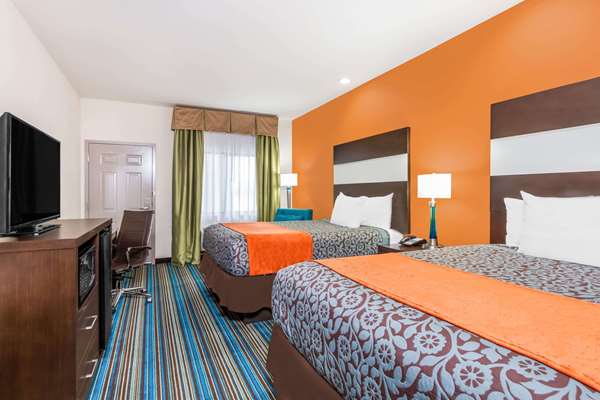  - Days Inn & Suites Katy - I-10, Exit 746