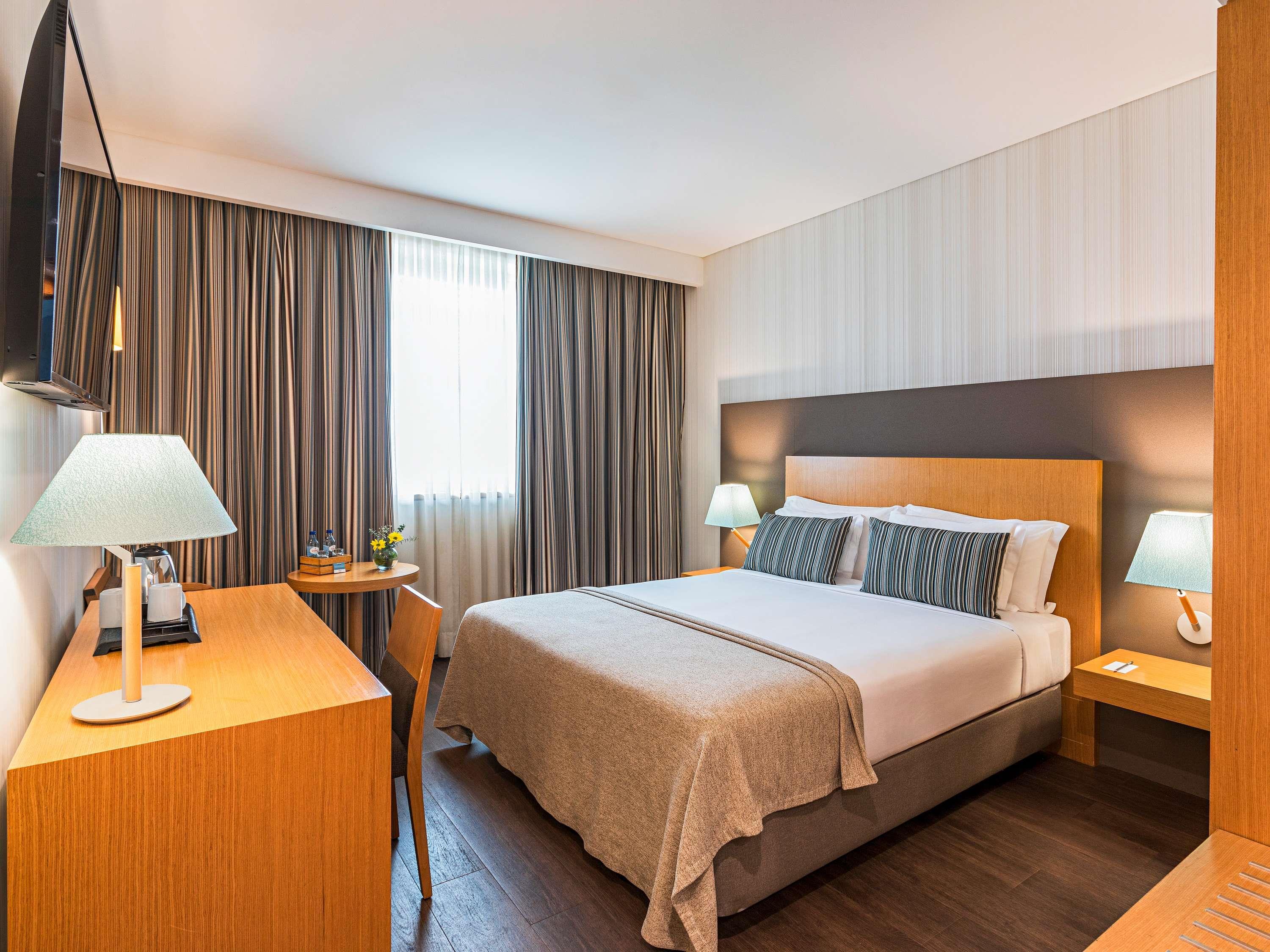 Mercure Lisboa Almada Room Type - Superior Room with a double bed