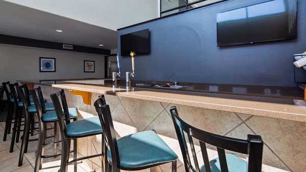 Bar - Best Western Northwest Corpus Christi Inn & Suites