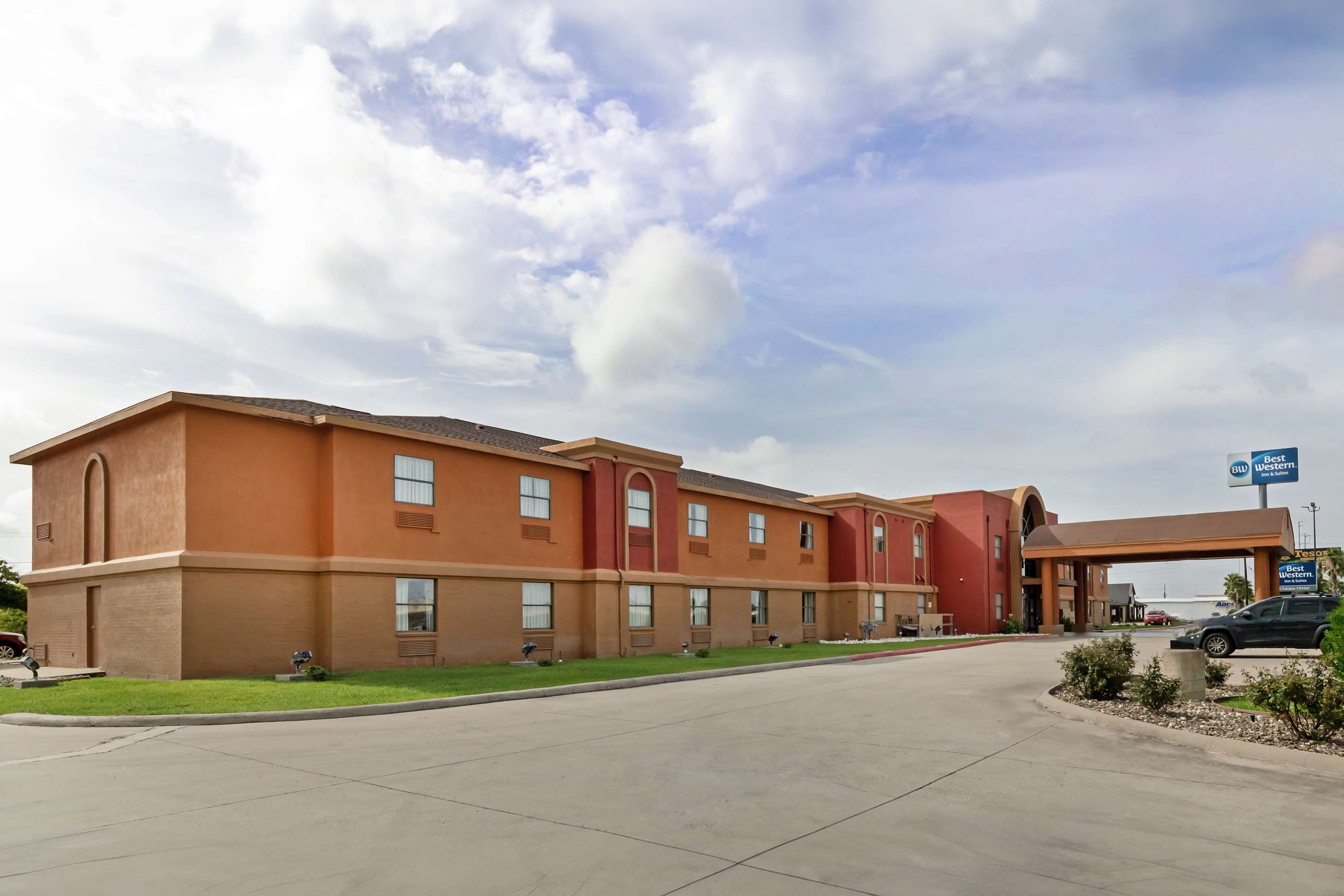 Exterior | Best Western Northwest Corpus Christi Inn & Suites
