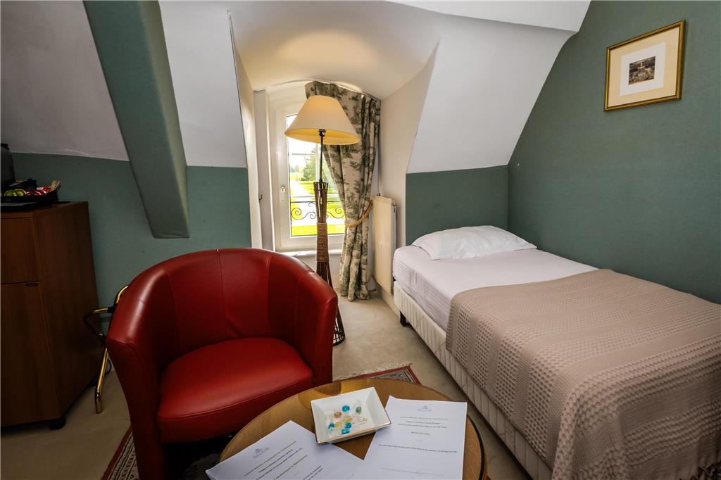 Ch teau de Sully-guestroom-Guest Room,On-Site.jpg