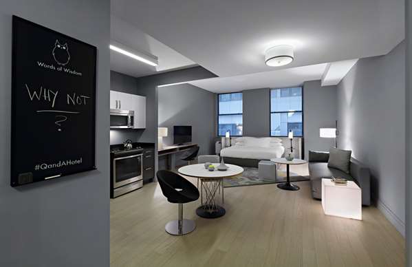 Suite - Mint House at 70 Pine Hotel New York