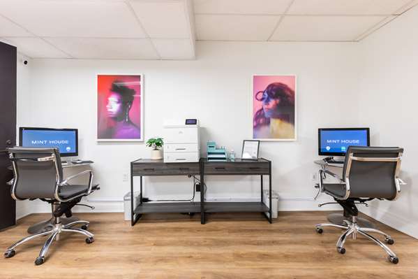 Conference Area - Mint House at 70 Pine Hotel New York