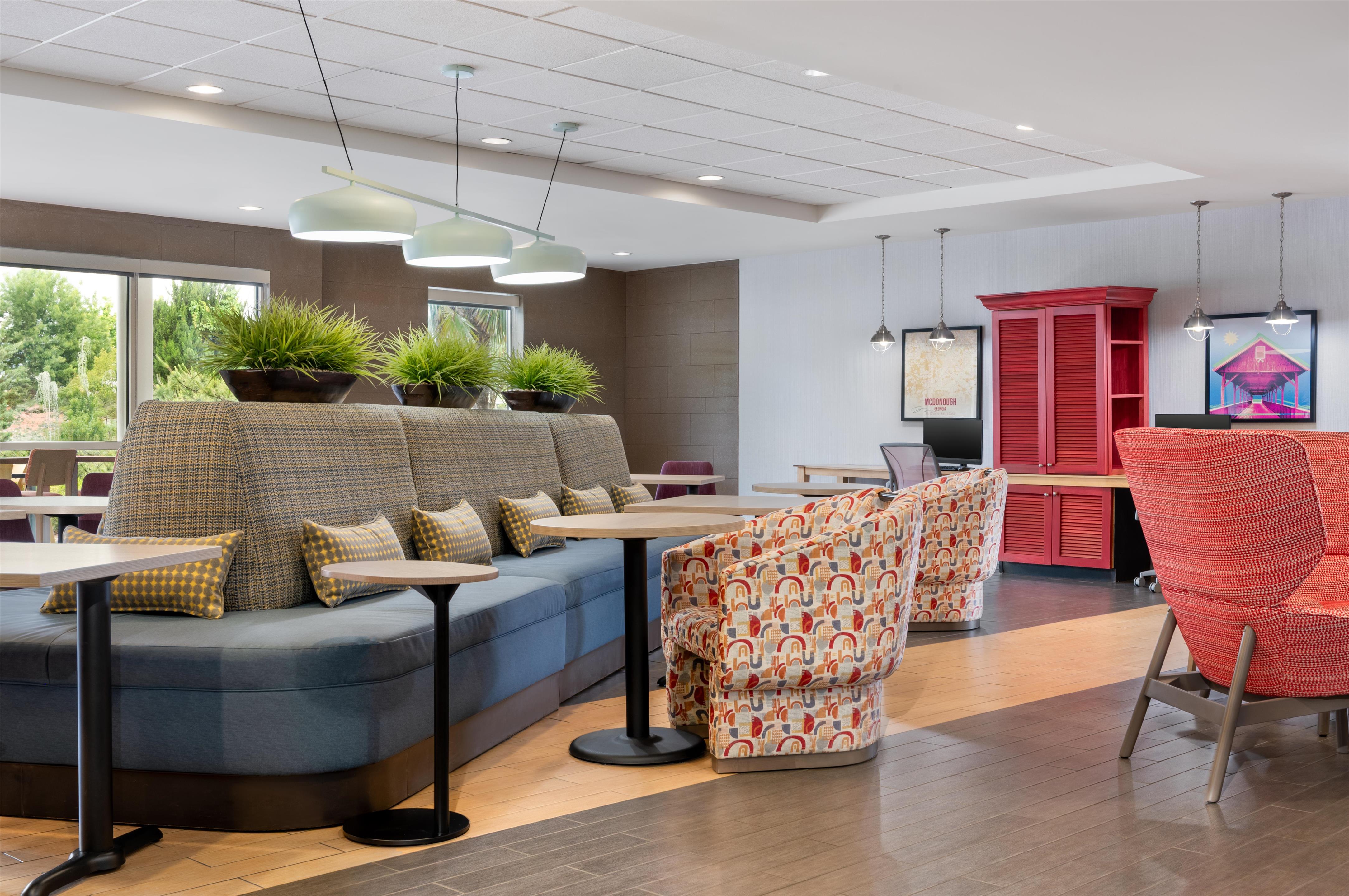 Lobby | Home2 Suites by Hilton Atlanta South/McDonough