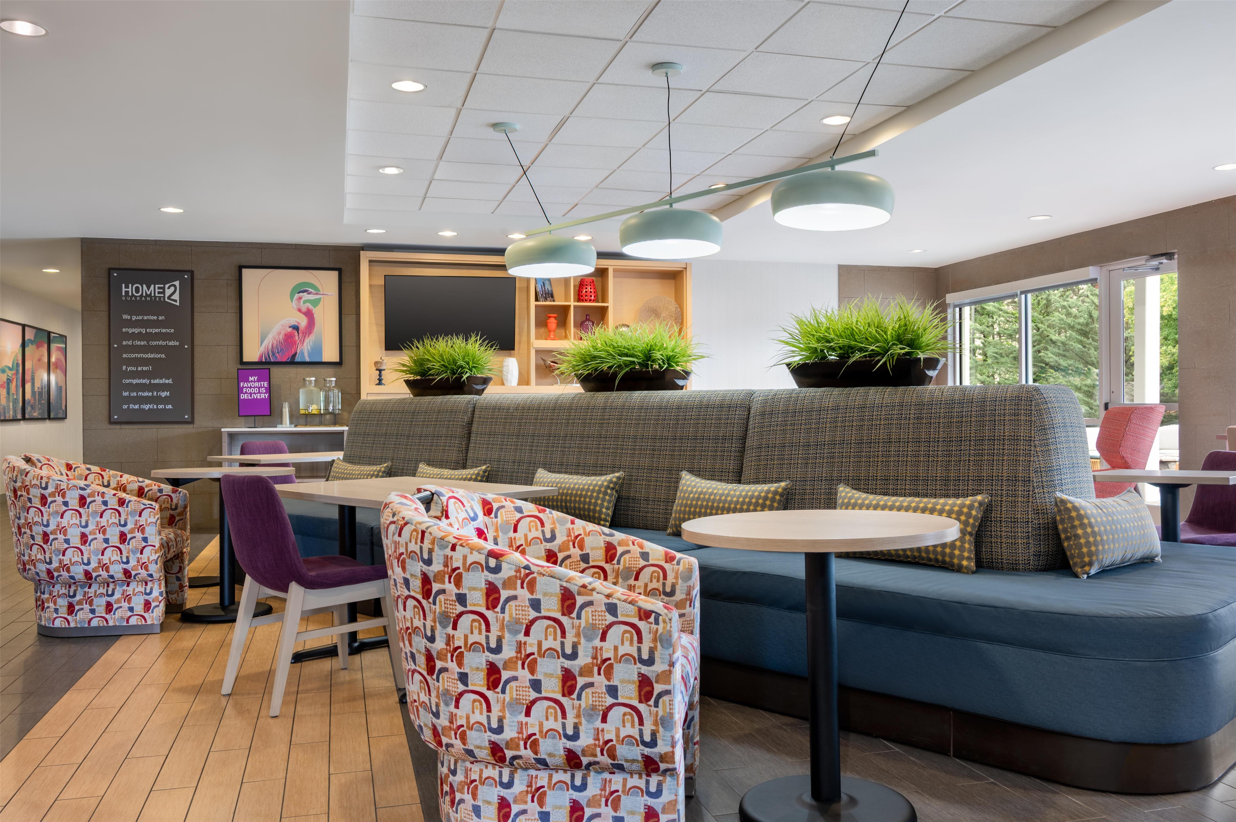 Lobby | Home2 Suites by Hilton Atlanta South/McDonough