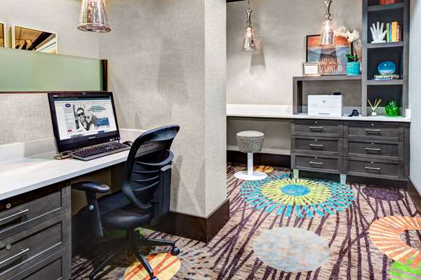 Conference Area - Hampton Inn & Suites Perimeter Center Atlanta