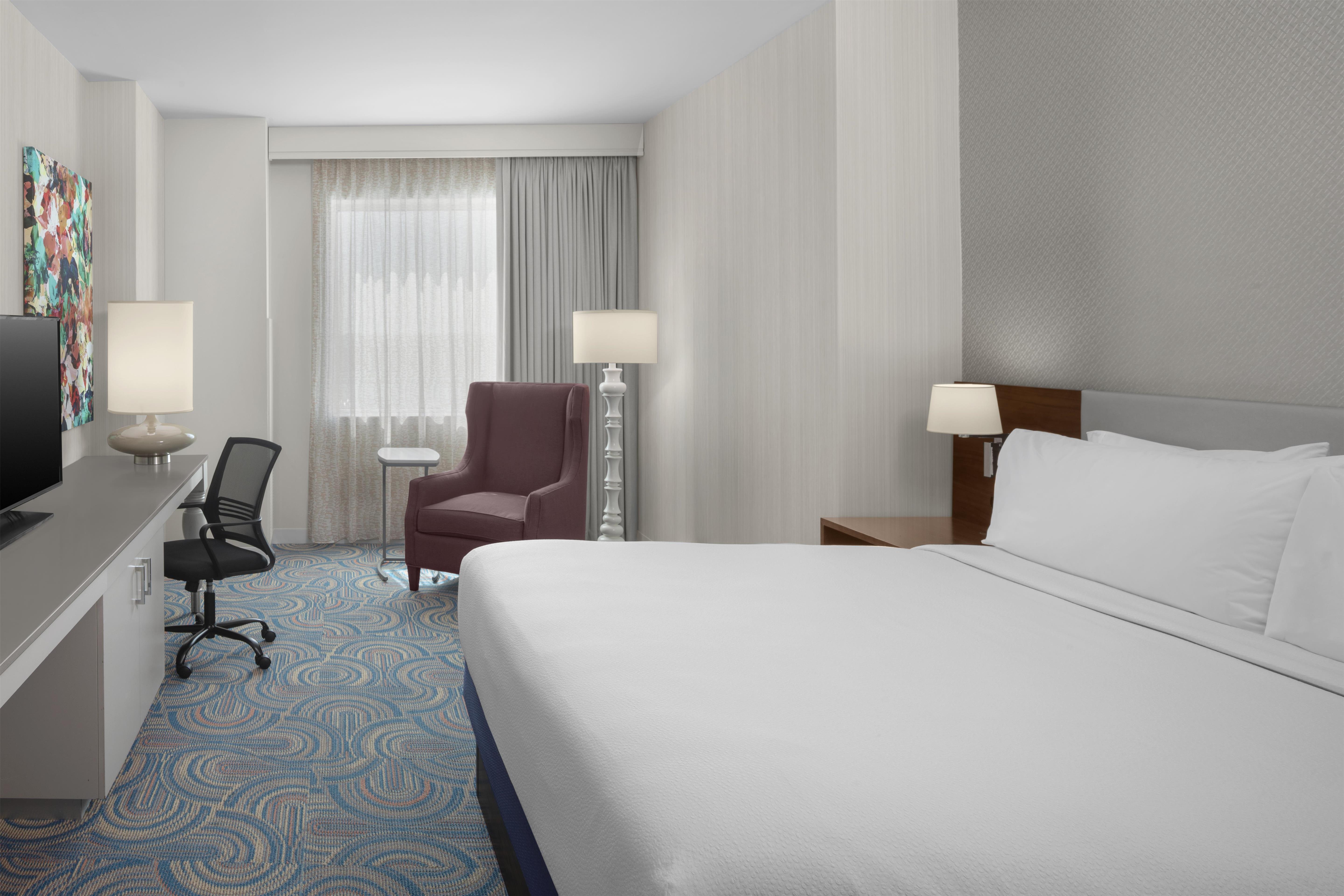 Hilton Garden Inn Miami Dolphin Mall Room Type - 1 KING ACC RM ROLLIN SHWR