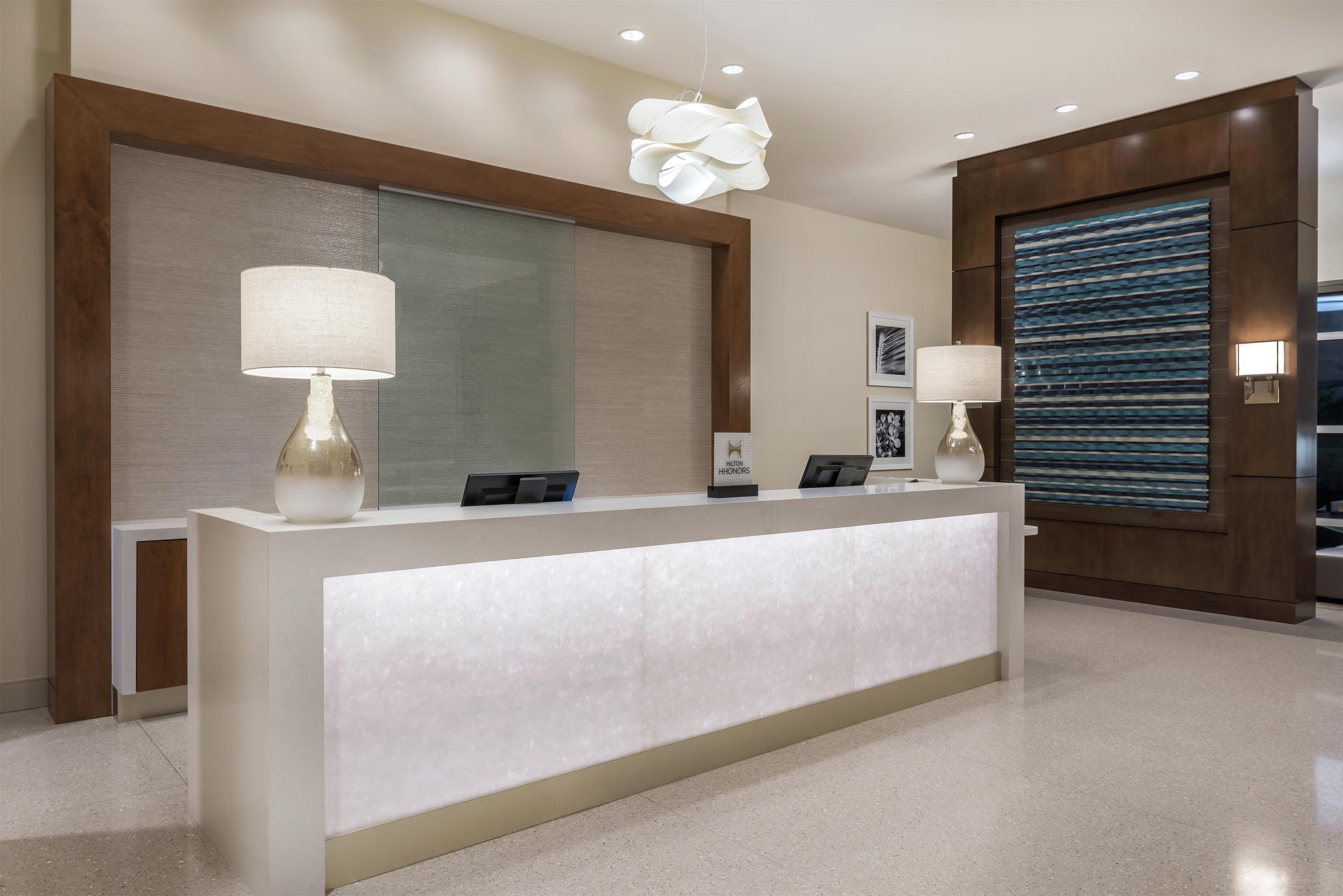 Lobby | Hilton Garden Inn Miami Dolphin Mall