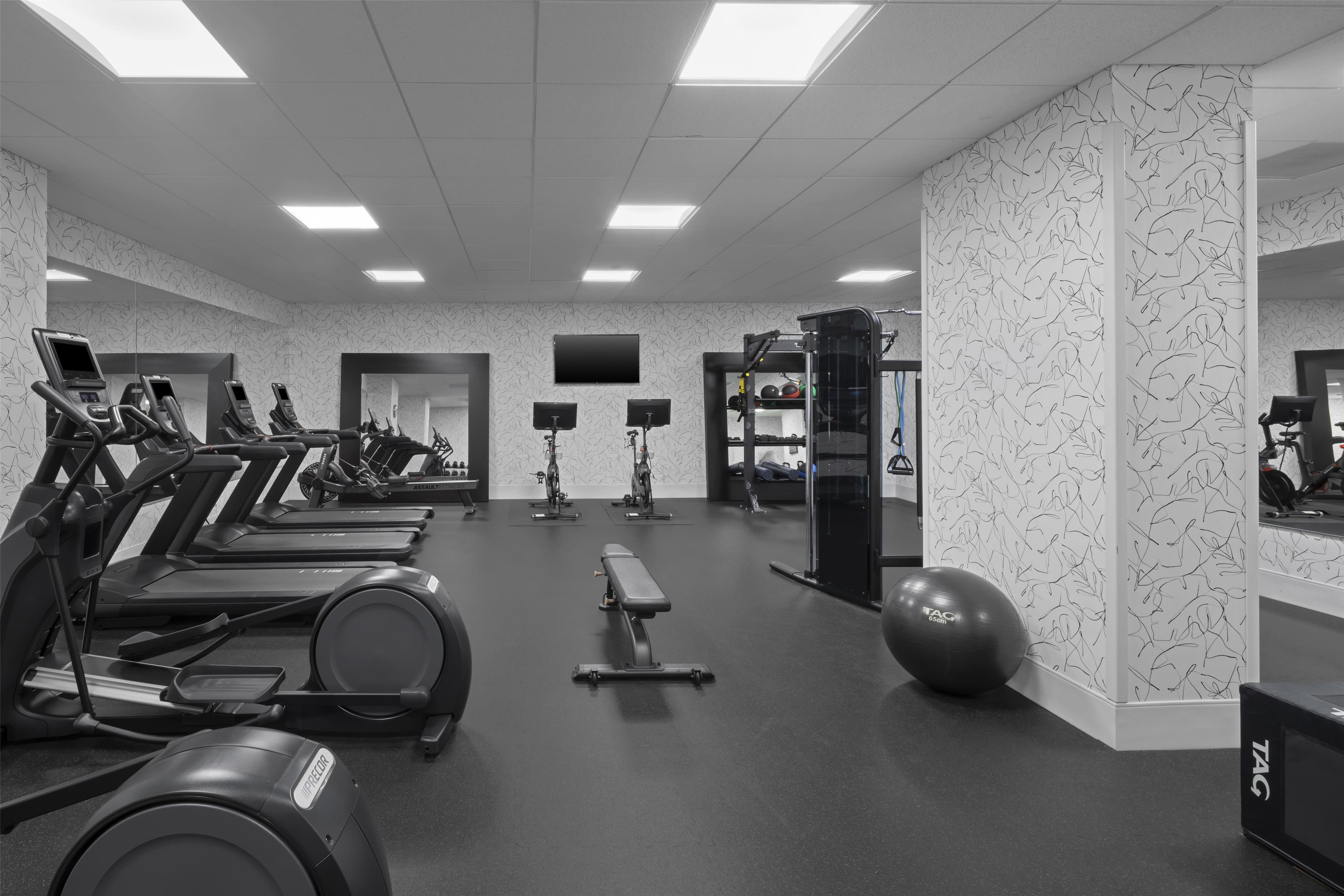 Health club fitness center gym | Hilton Garden Inn Miami Dolphin Mall