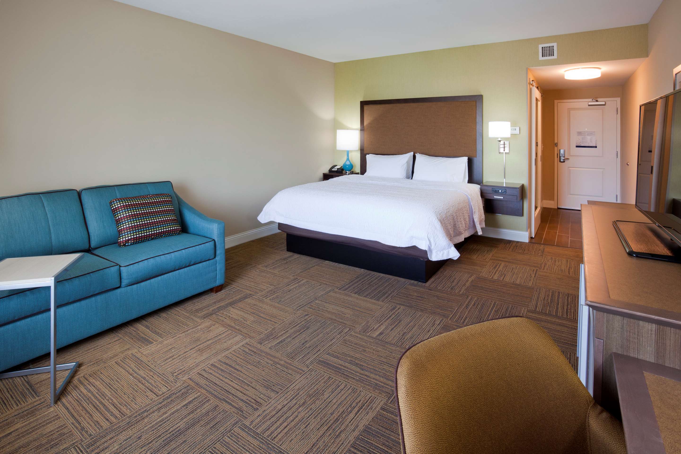 Guest room