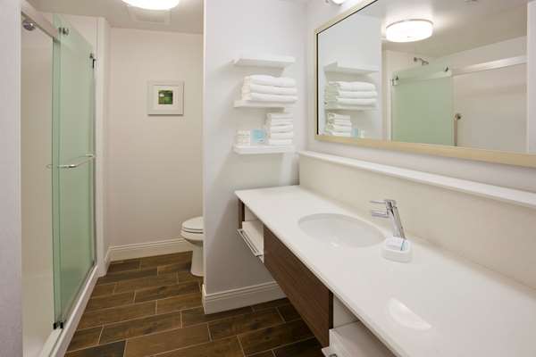  - Hampton Inn West Bloomington