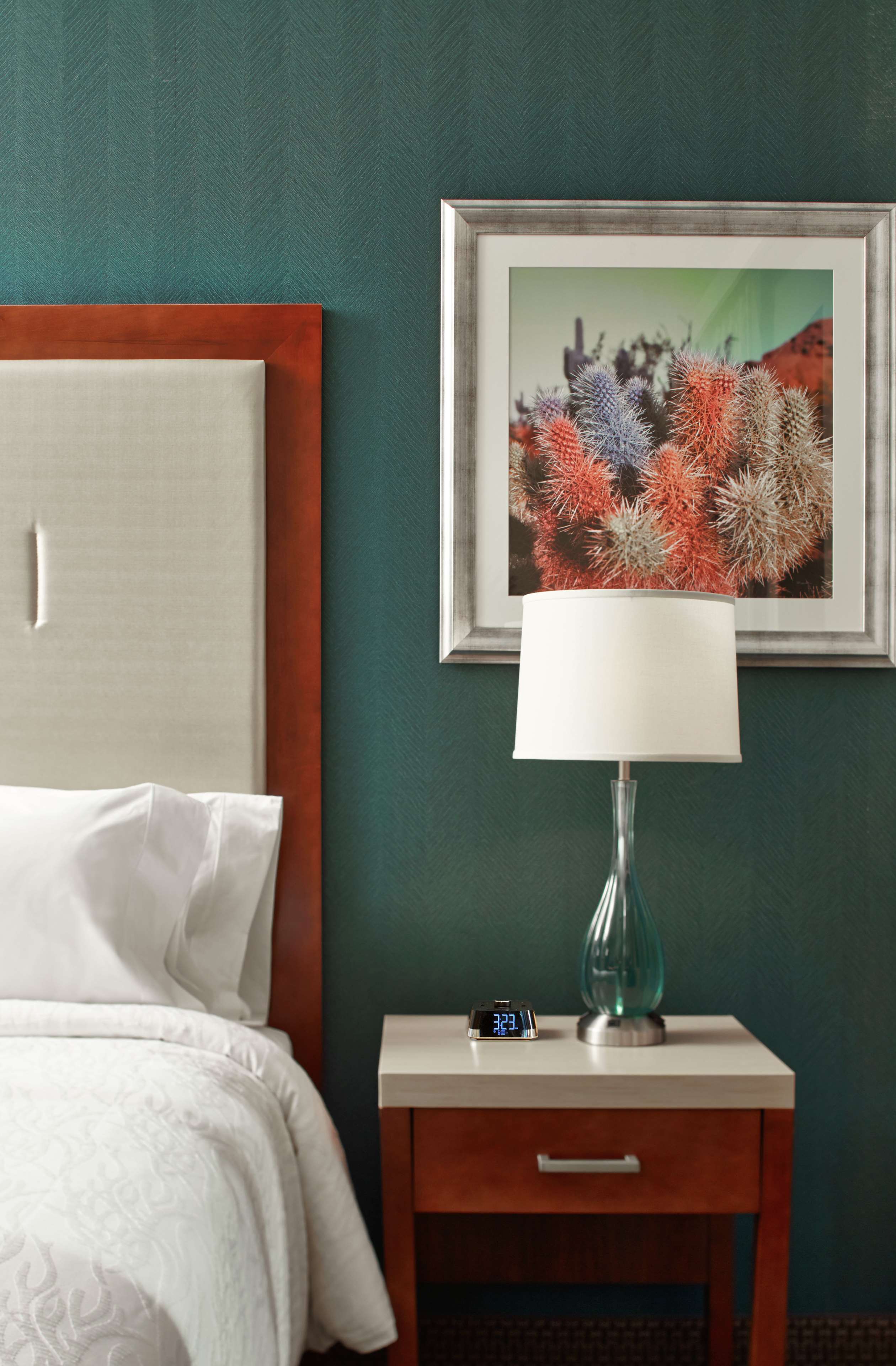 Hilton Garden Inn Phoenix Downtown Room Type - 1 KING HEARING ACCESSIBLE