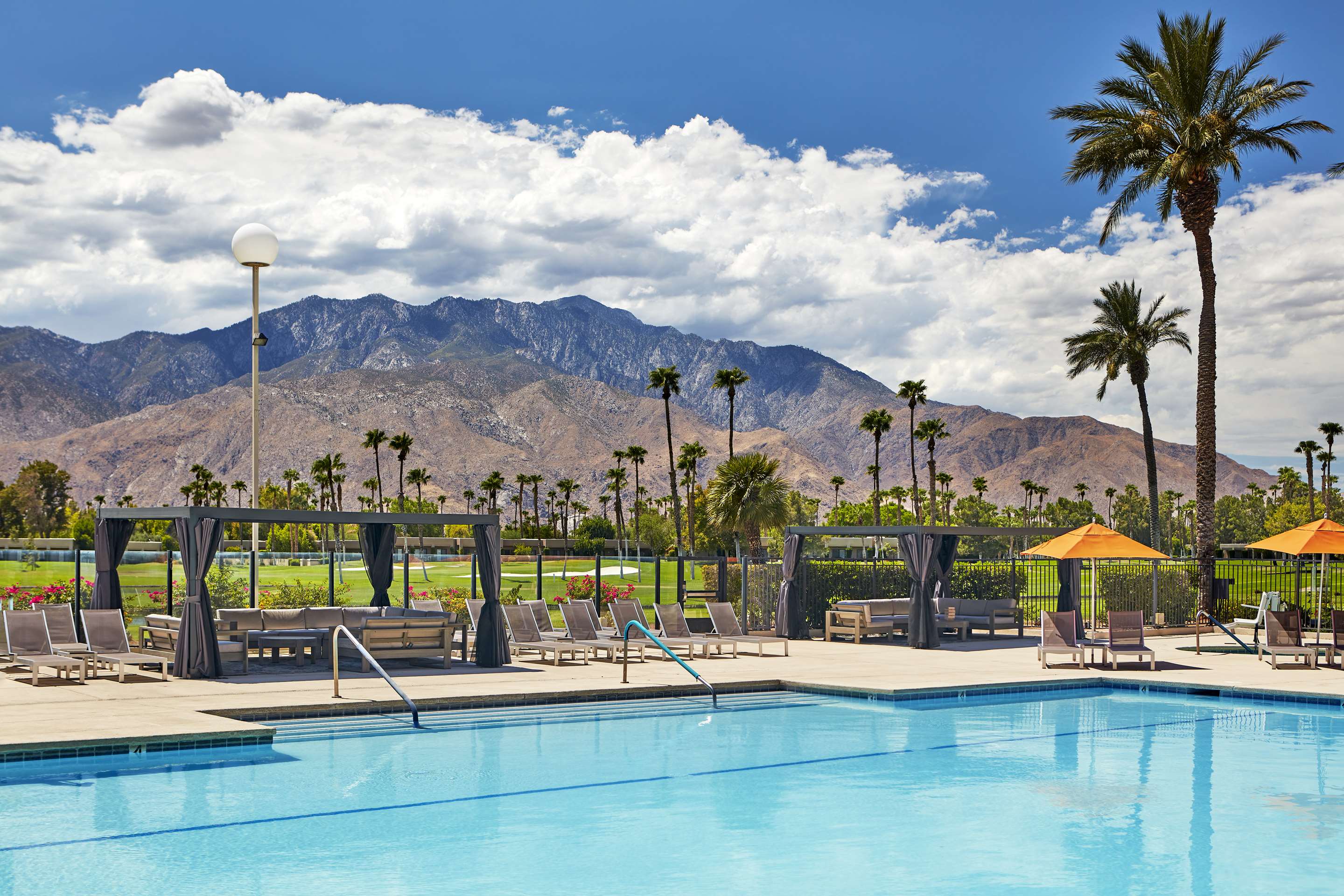 Pool | DoubleTree by Hilton Hotel Golf Resort Palm Springs