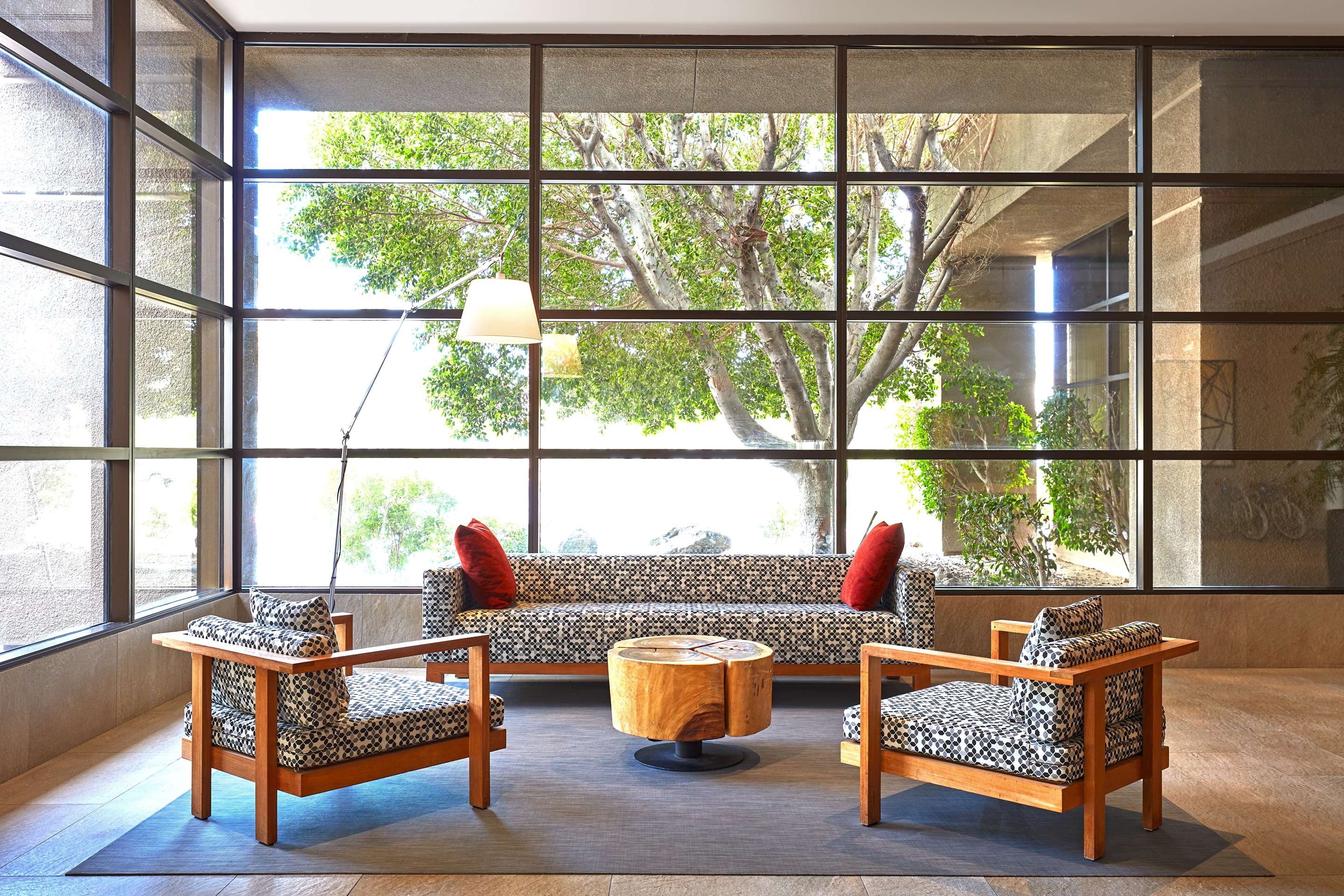 Lobby | DoubleTree by Hilton Hotel Golf Resort Palm Springs
