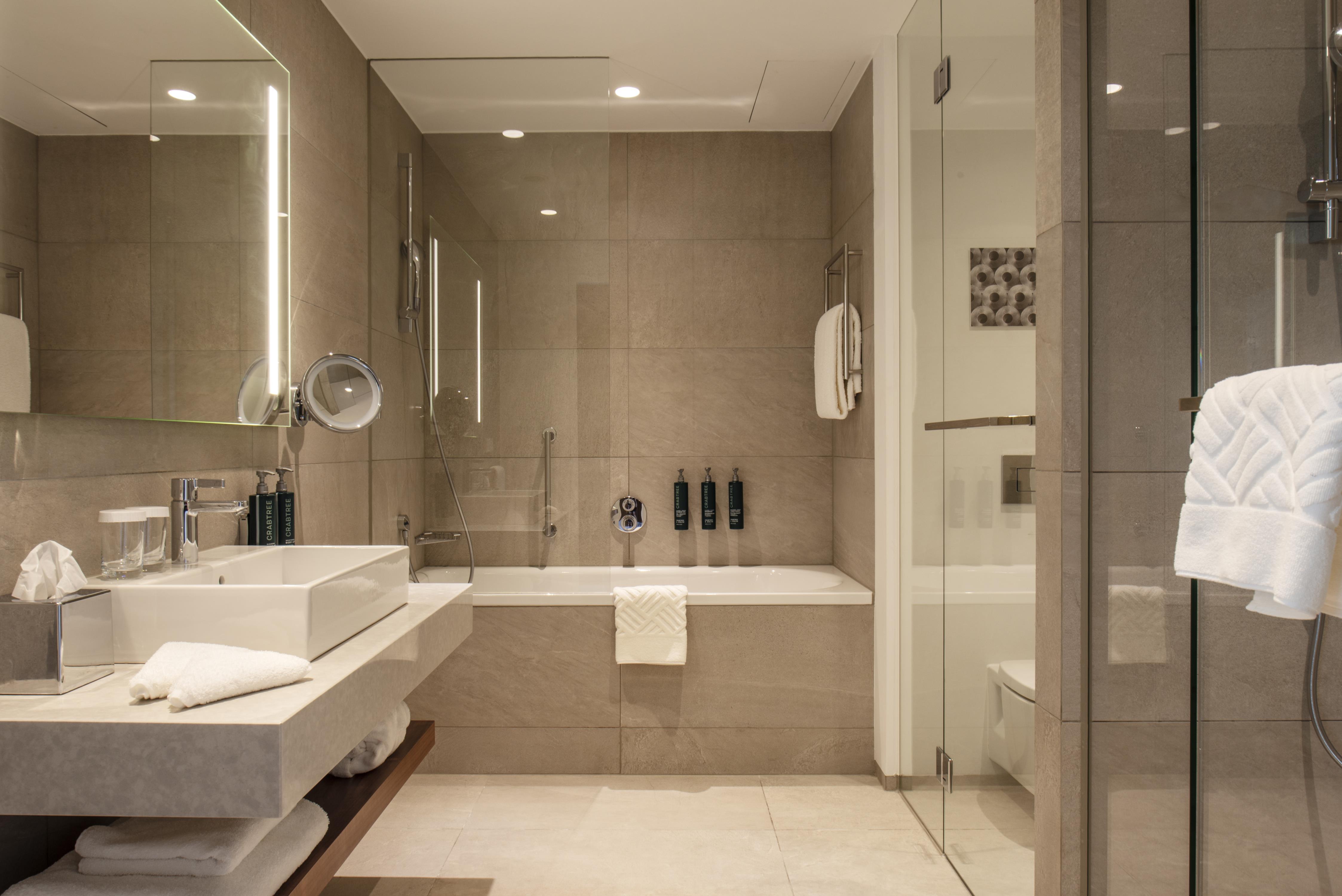 DoubleTree by Hilton Hotel Wroclaw Room Type - TWIN JUNIOR SUITE