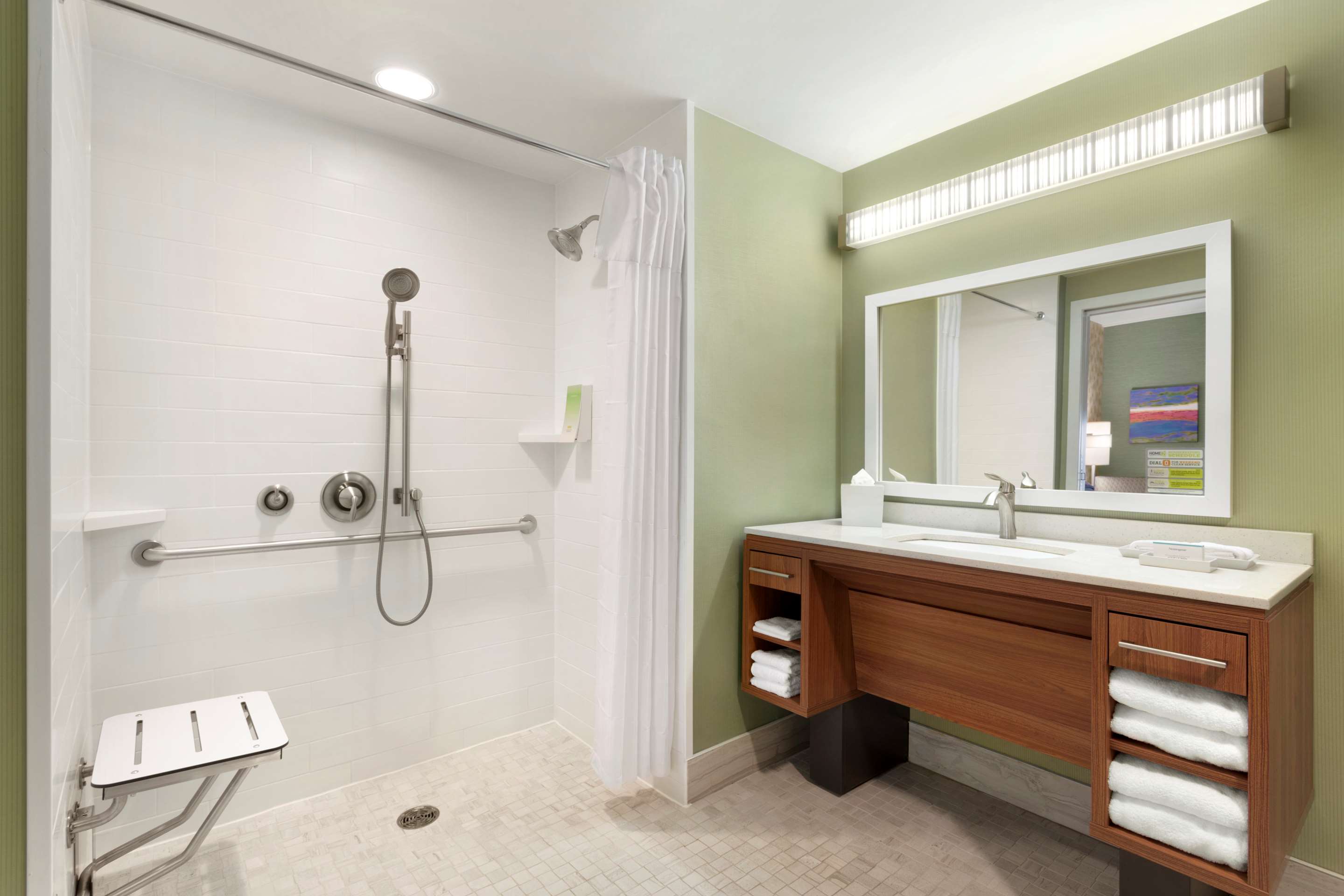Guest room bath