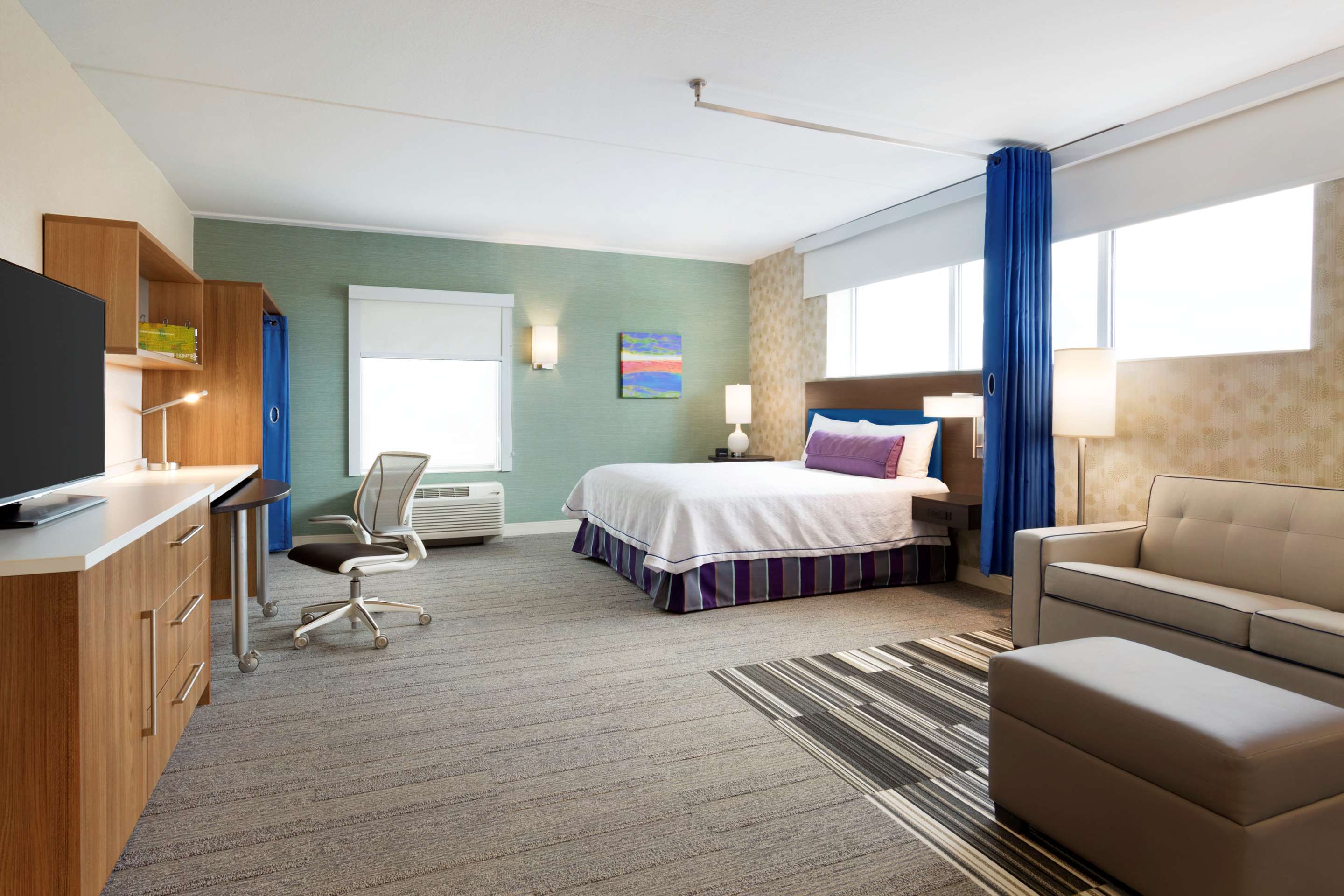 Guest room