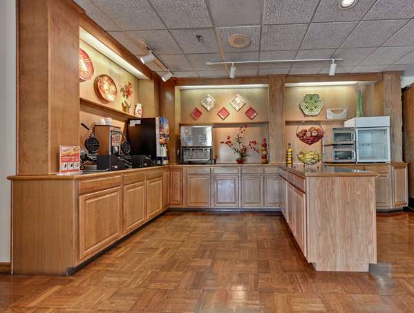 Amenities - Best Western Hickory Inn - I-40, Exit 125
