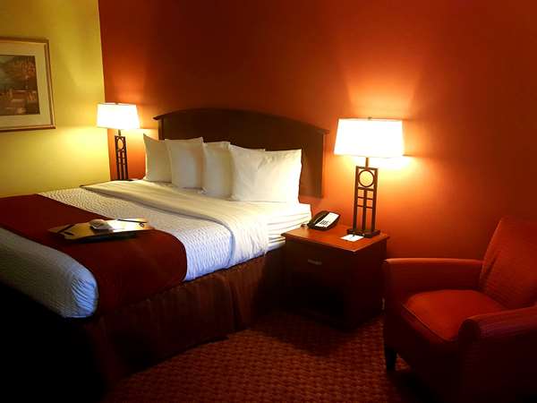  - Best Western Hickory Inn - I-40, Exit 125